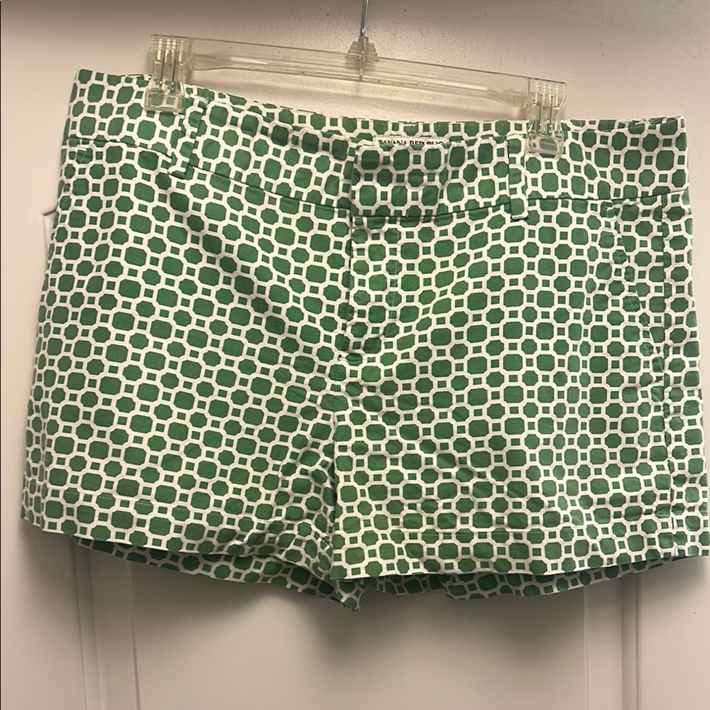 Banana Republic Green and White Geometric Bermudas